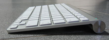 Apple Wireless Keyboard (Pre-Owned)